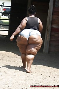 giant Lizz