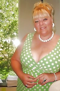 My Favourite plus-size grandma (Big Boobs, bosom & Non-nude)